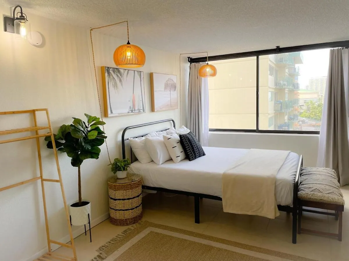 Apartment Modern Surf Chic Studio In Waikiki Honolulu