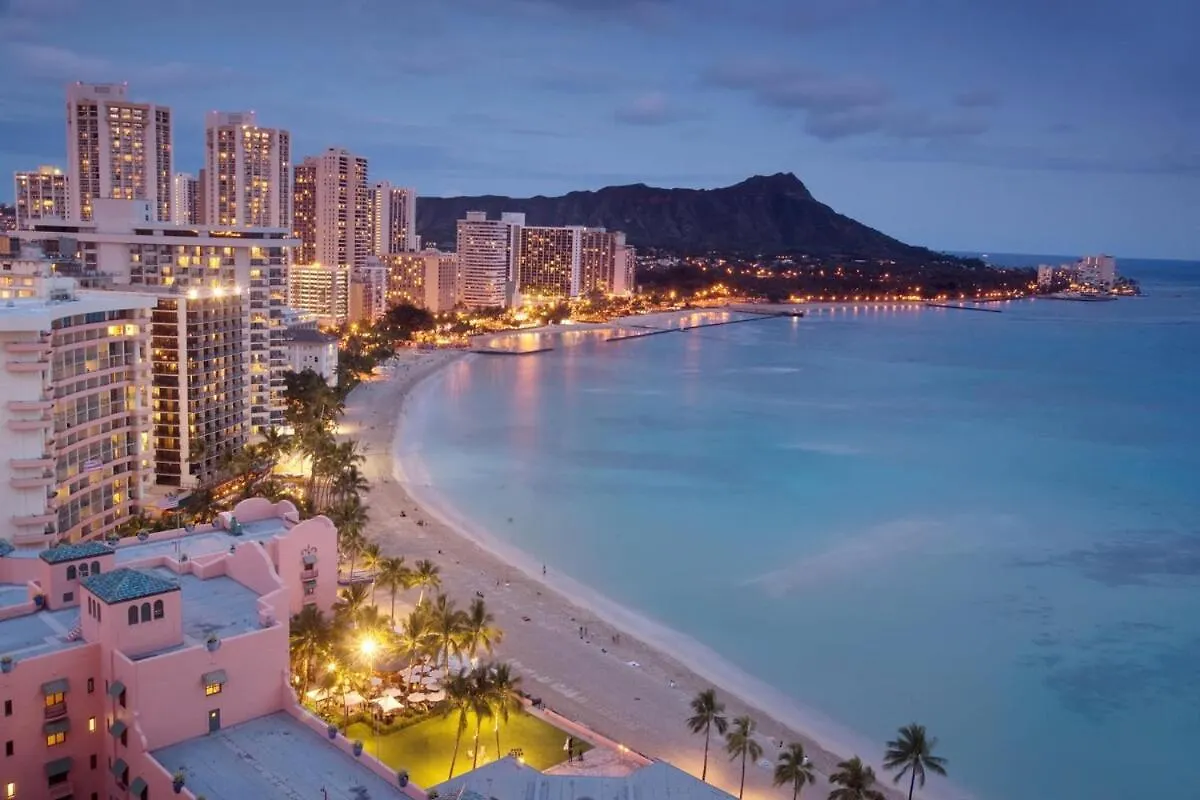 Modern Surf Chic Studio In Waikiki Honolulu United States