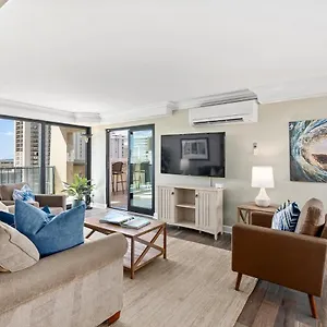 Expansive Lanai W/ Panoramic Views - Walk To Waikiki Beach Apartment